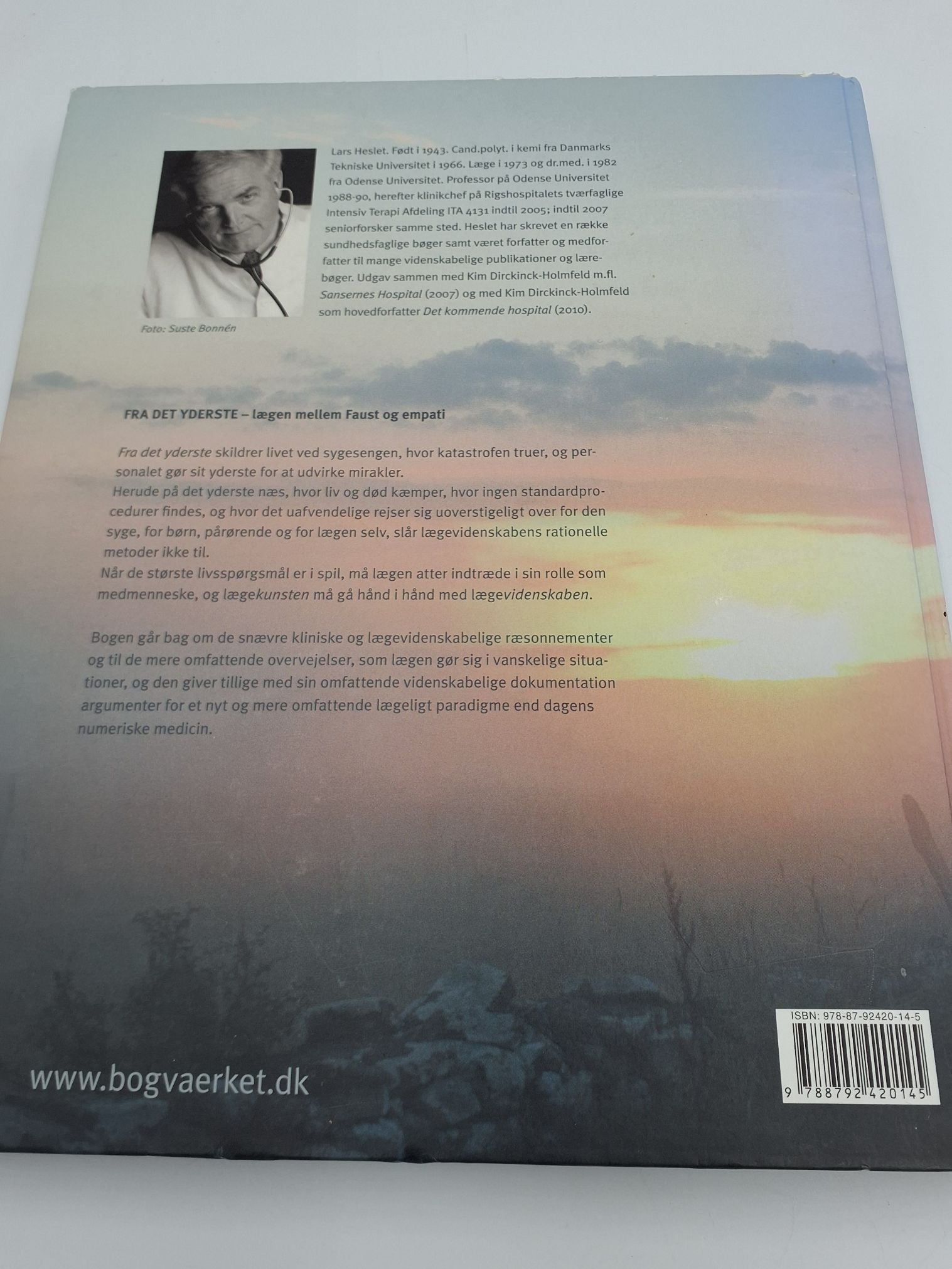 Bog: "Fra det Yderste" Lars Heslet