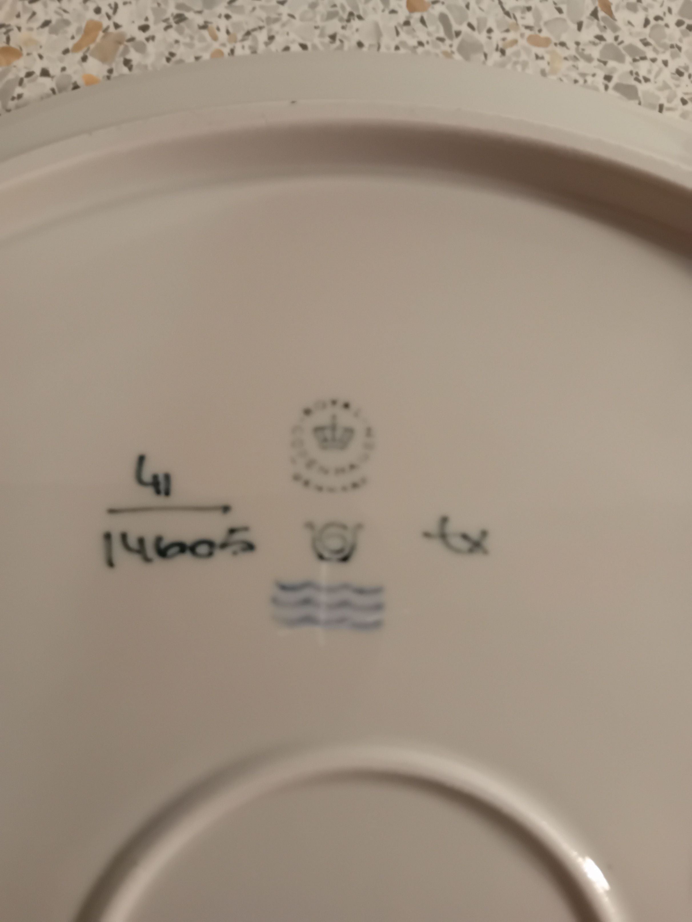 Kongelig porcelæn fad 32 cm duameter