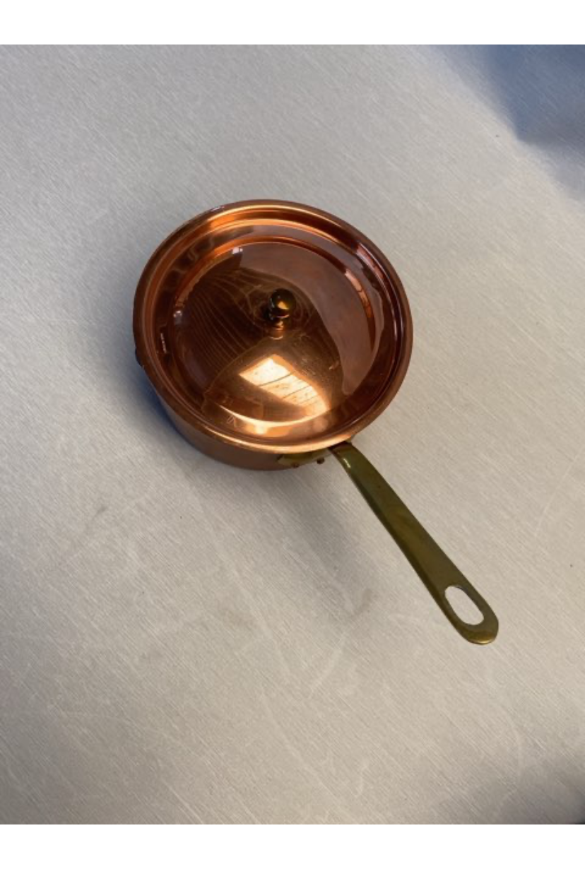 Kobber kasserolle med låg
