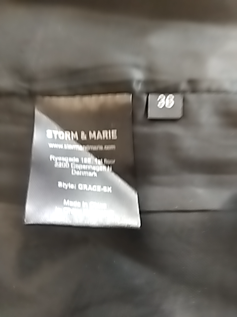 Storm og Marie Nederdel (G629)