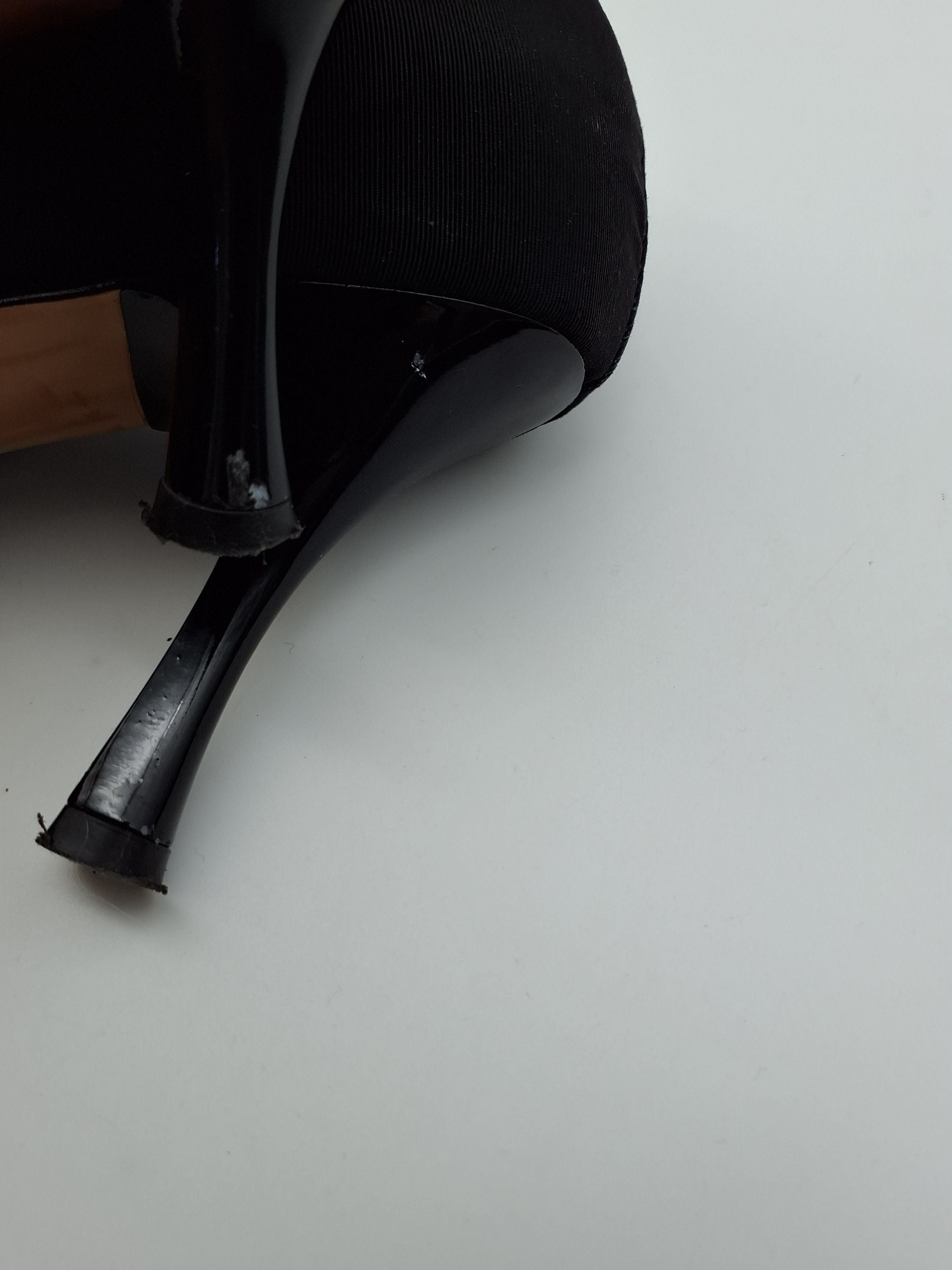 Ganni Ruffle D'Orsay Pumps