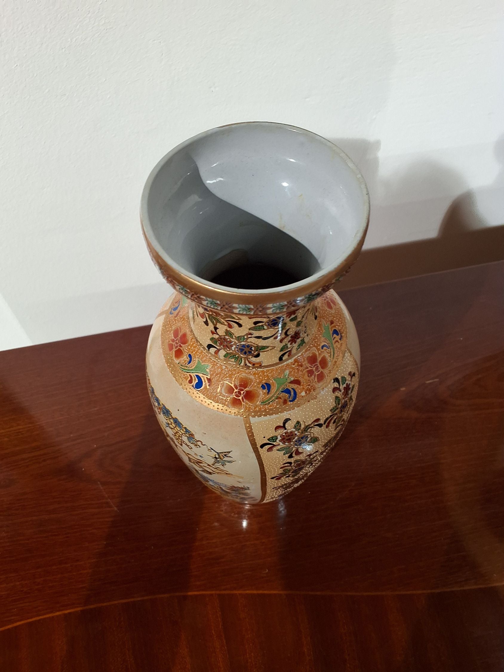 Vase satuma-stil