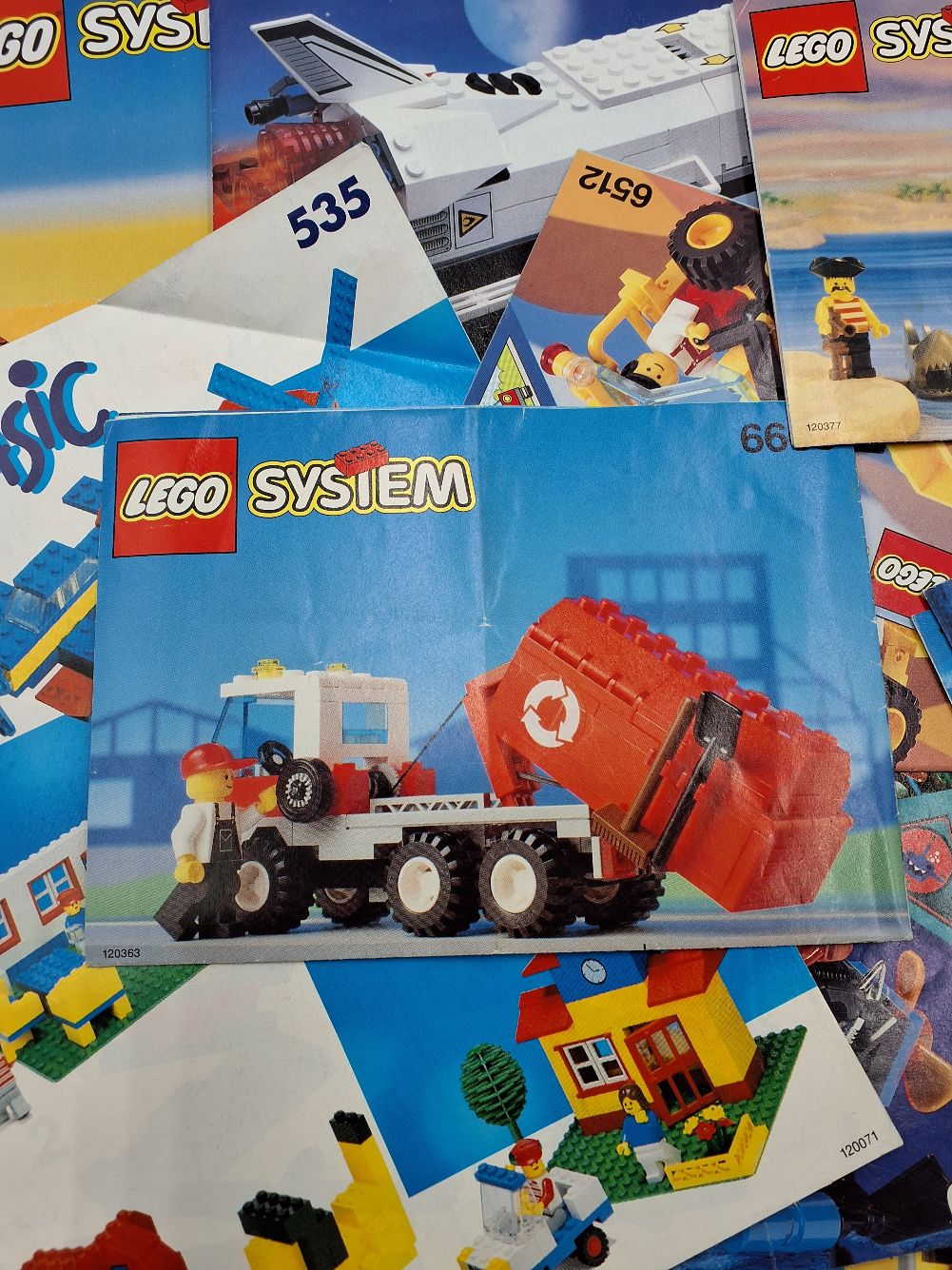 Samling af Lego manualer