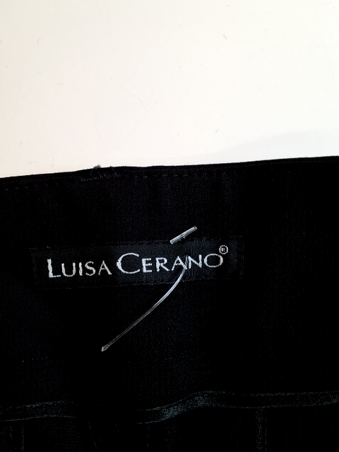 Luisa Cerano Bukser (B030)