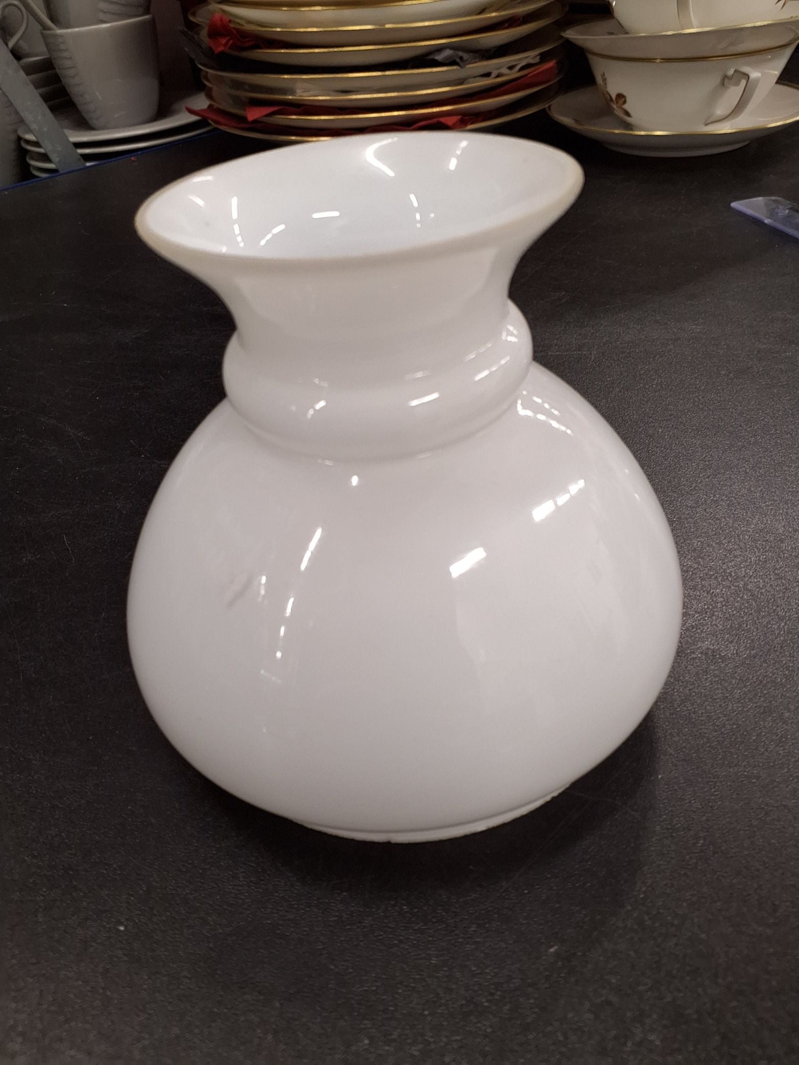 Hvid opal glasskærm til olielampe – Ø116 mm