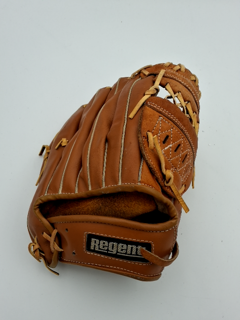 Baseball handske og bold