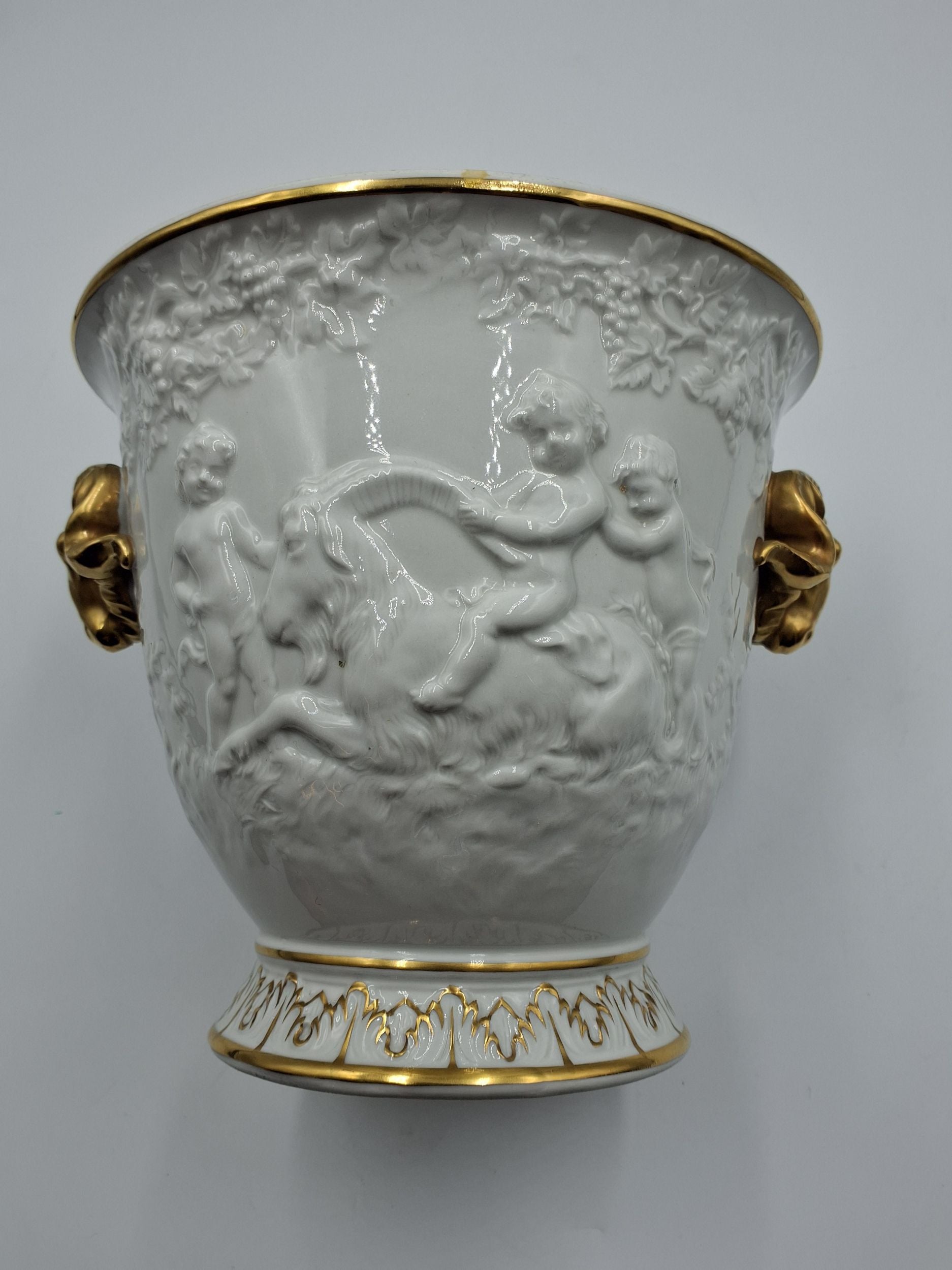 Antik trofævase/krukke