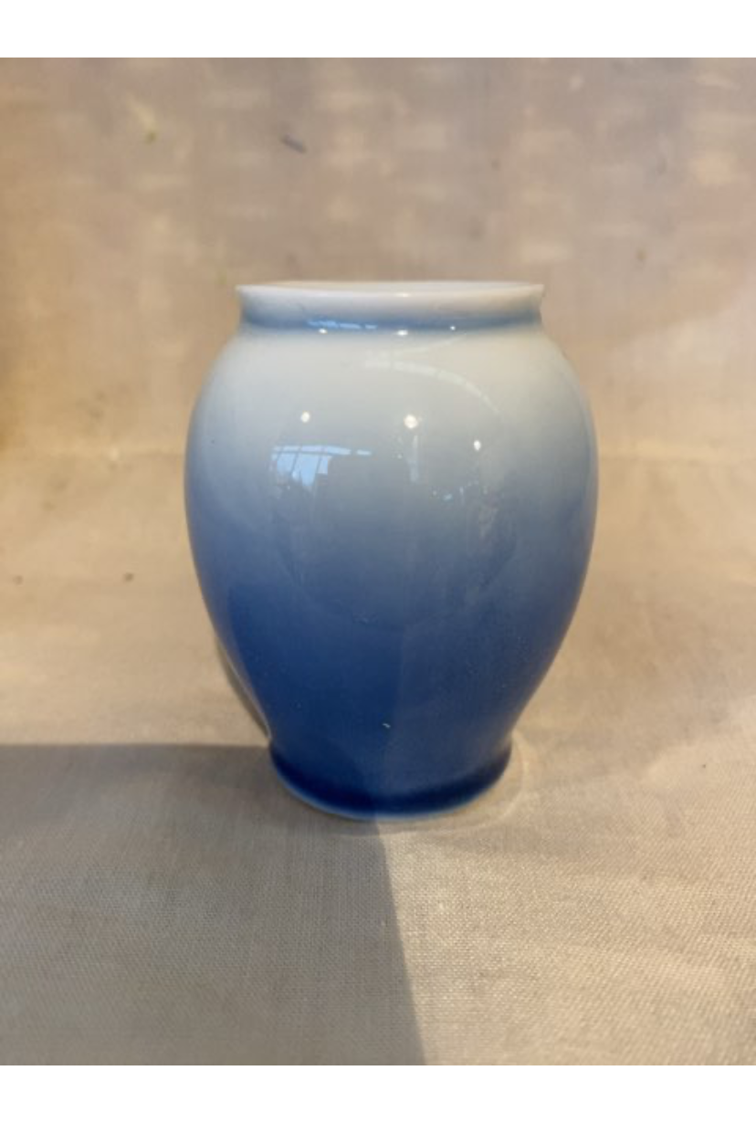 B&G vase