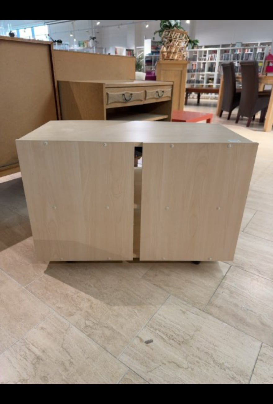 TV bord i lys trælook