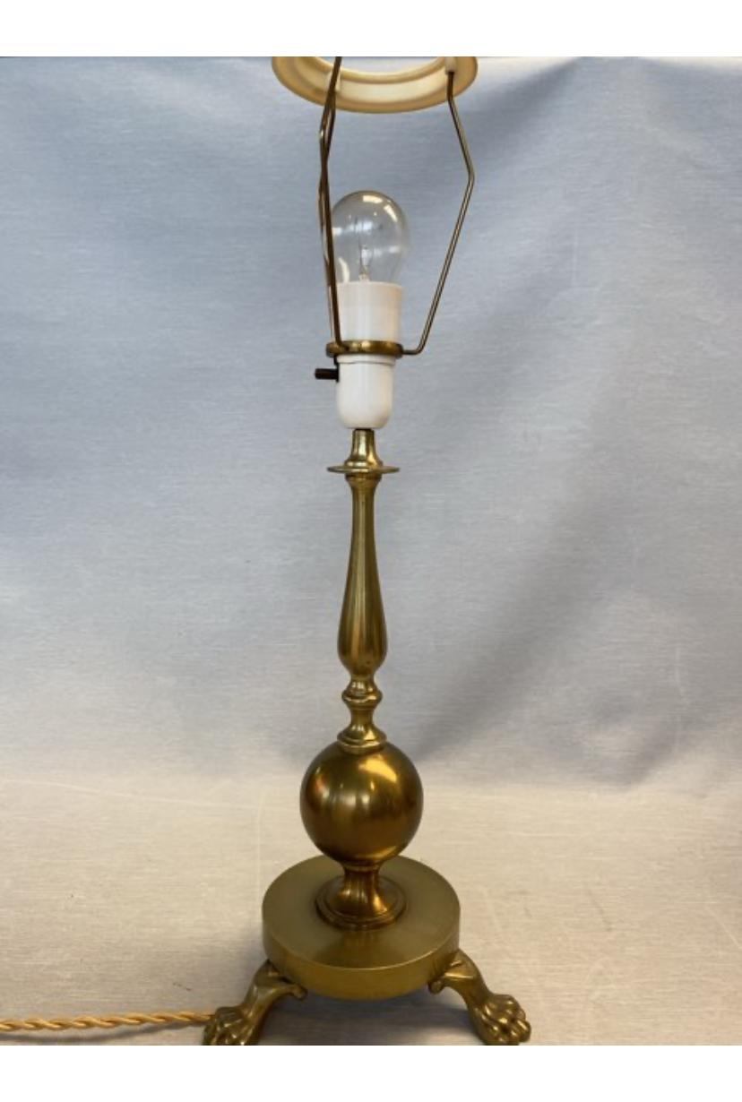 Messing løvefod bordlampe