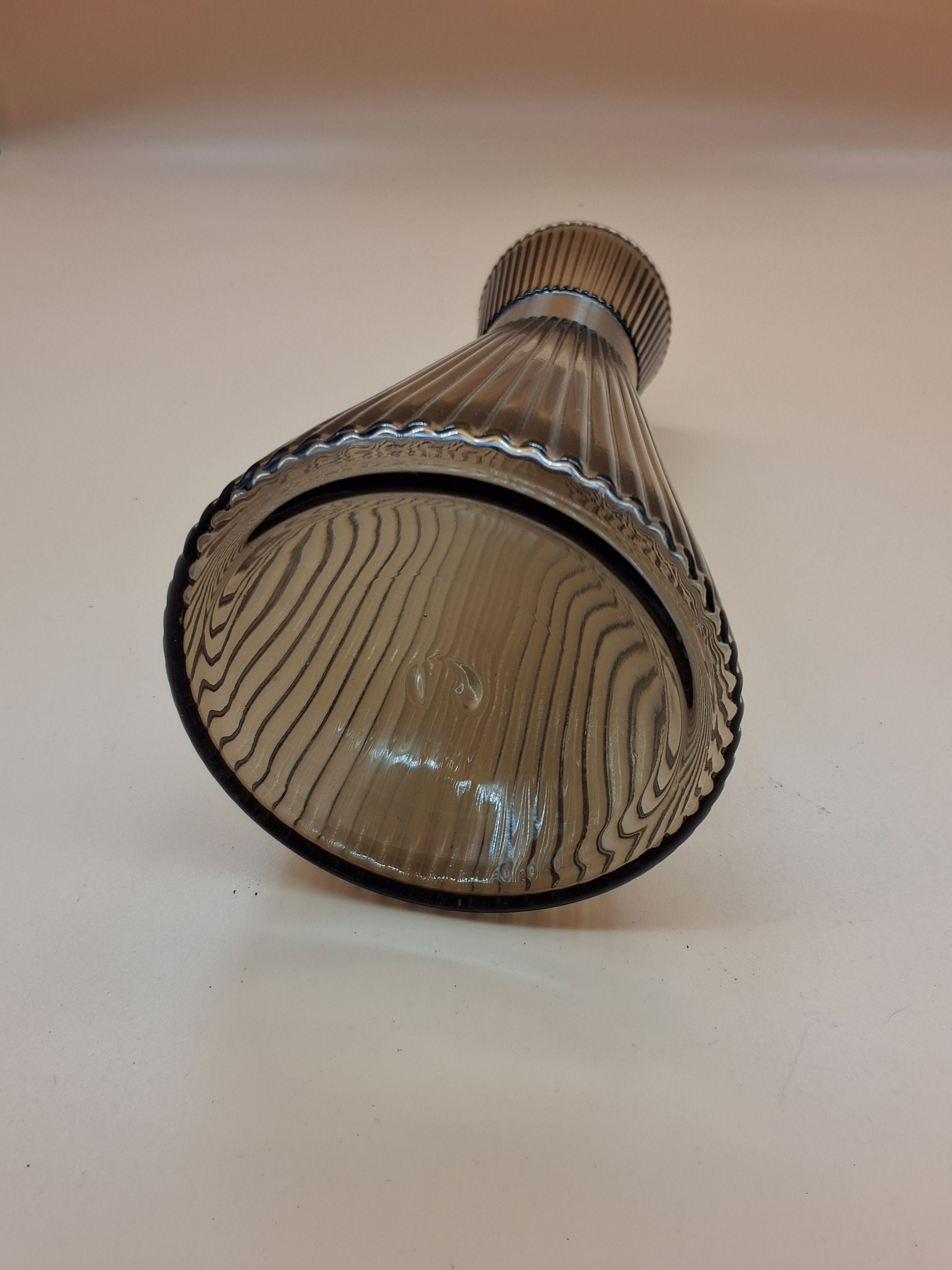 Rosendahl vase i røgfarvet glas
