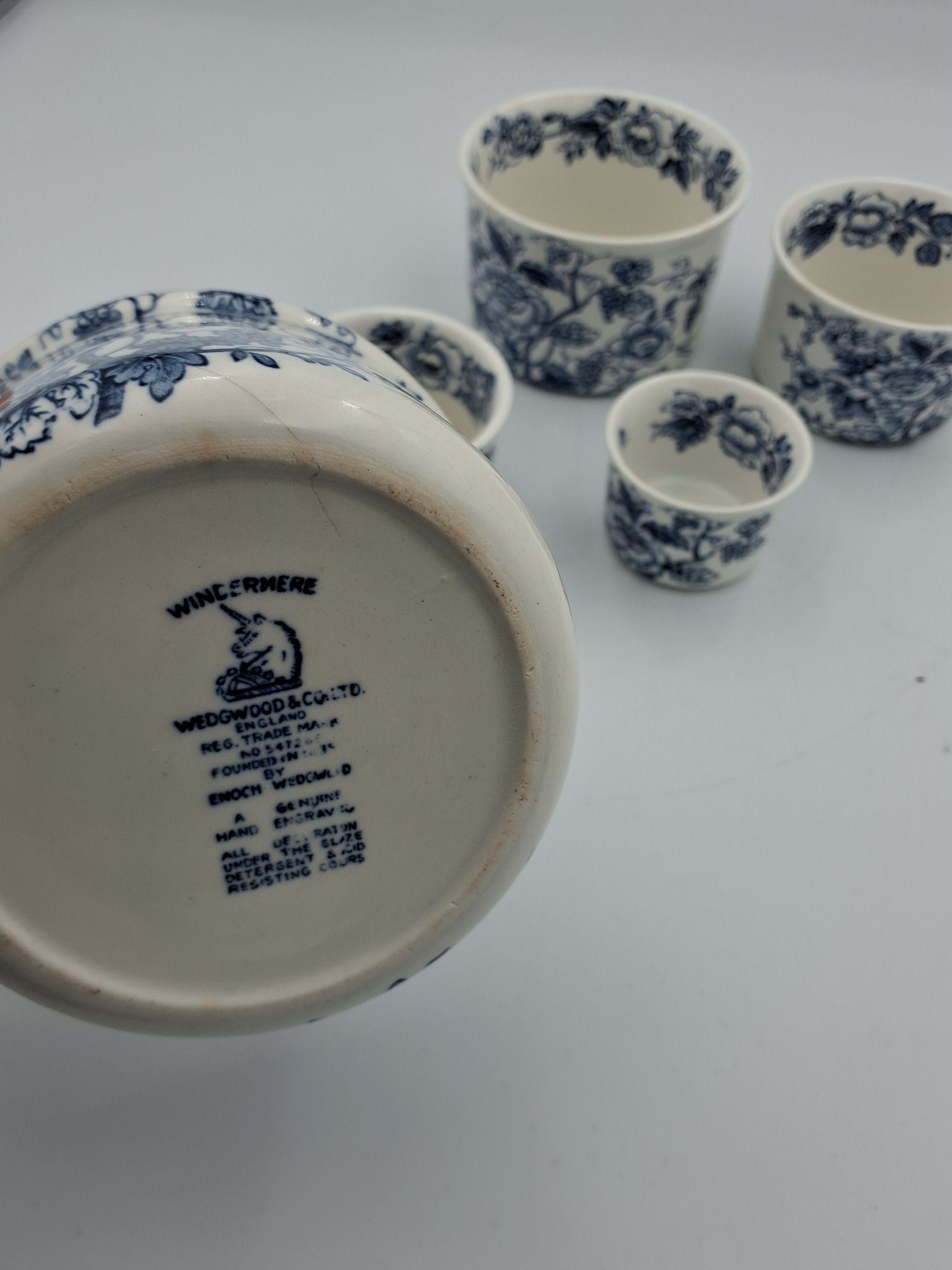Windmere skålesæt fra Wedgwood & Co.