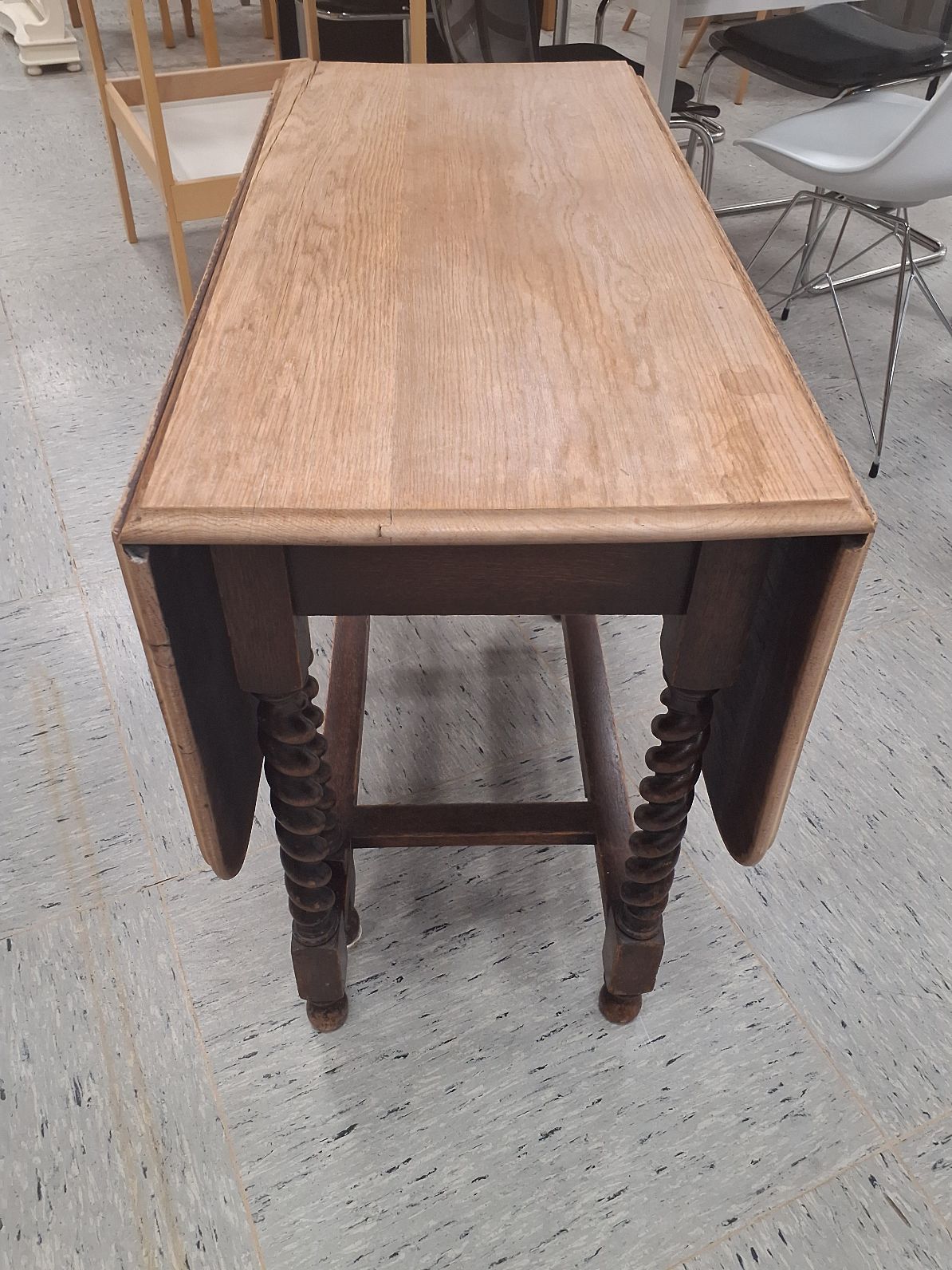 Vintage spisebord m udtræk