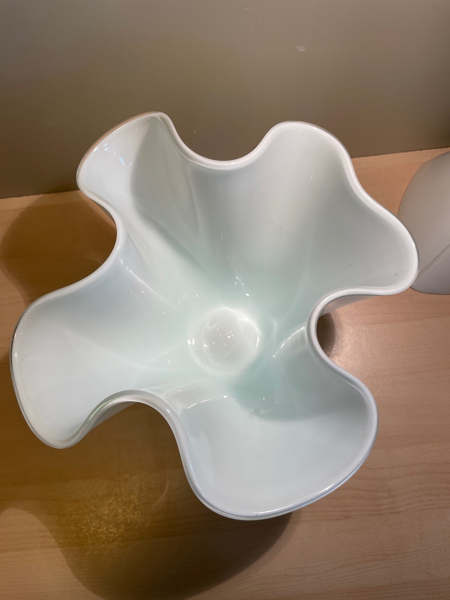 Bølgeformet vase