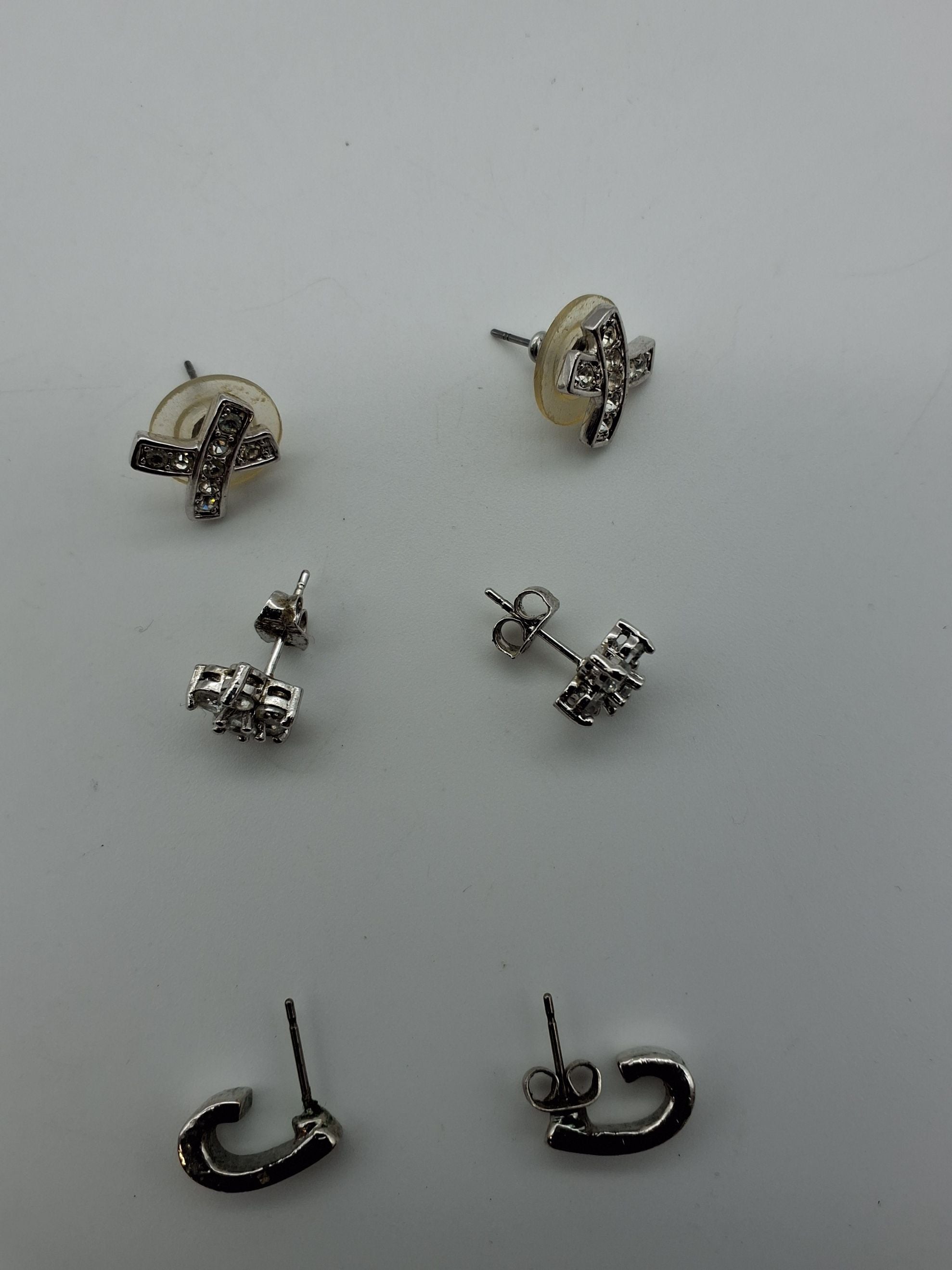 BROCHE OG ØRESTIKKER