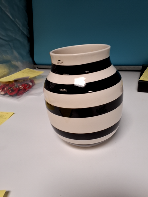 Stor omaggio vase. Kæhler