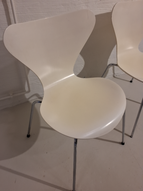 Arne Jacobsen 3107 syver stol