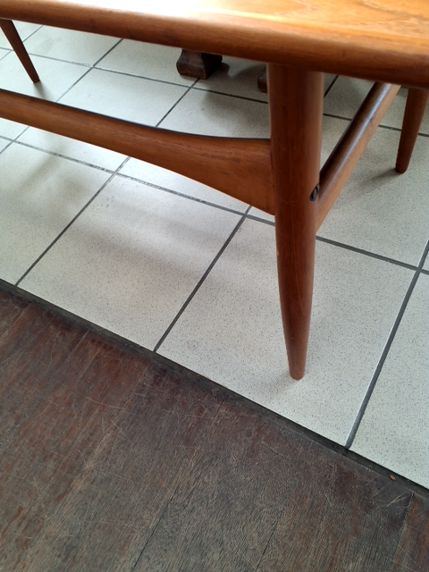 Teak sofabord