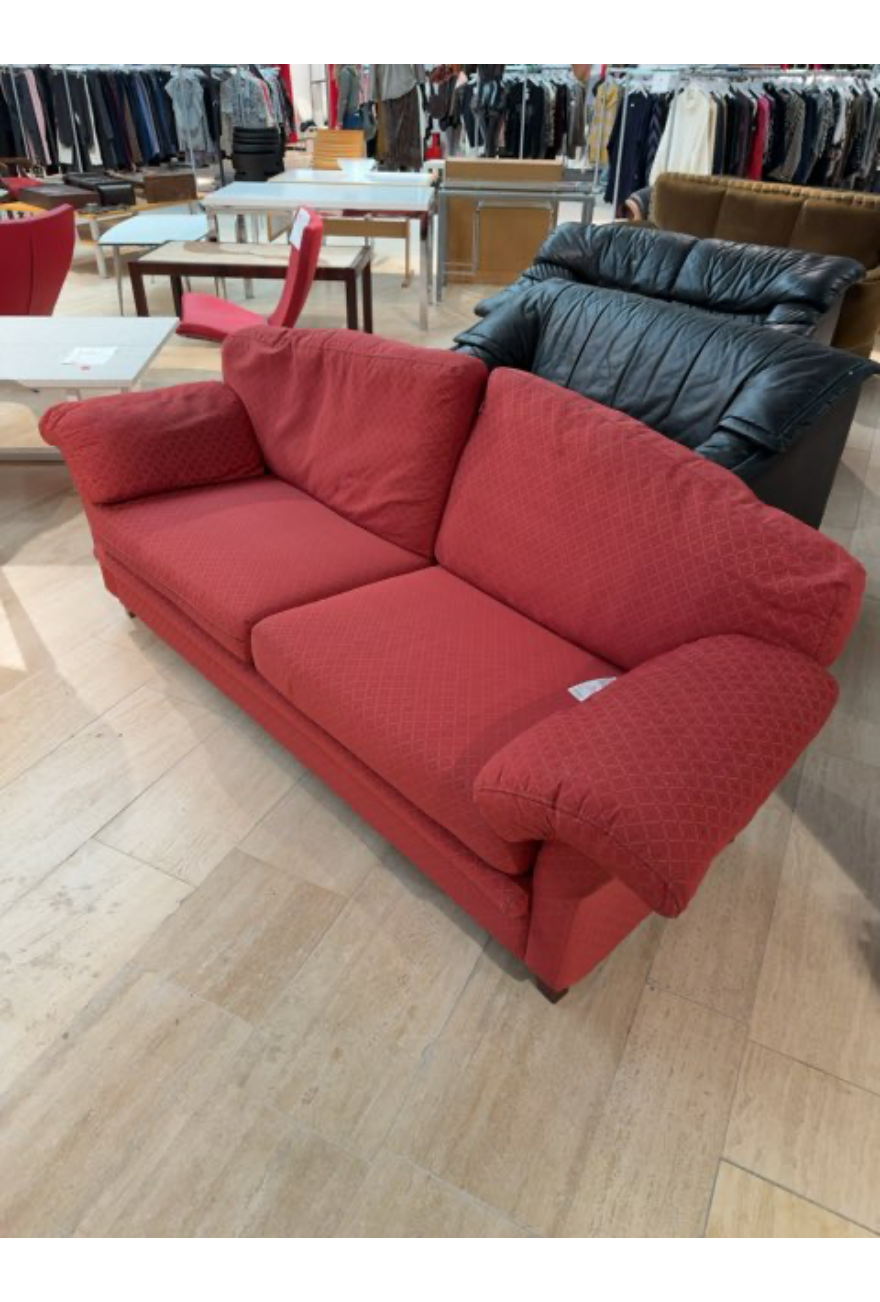 Sofa rød og med guld print