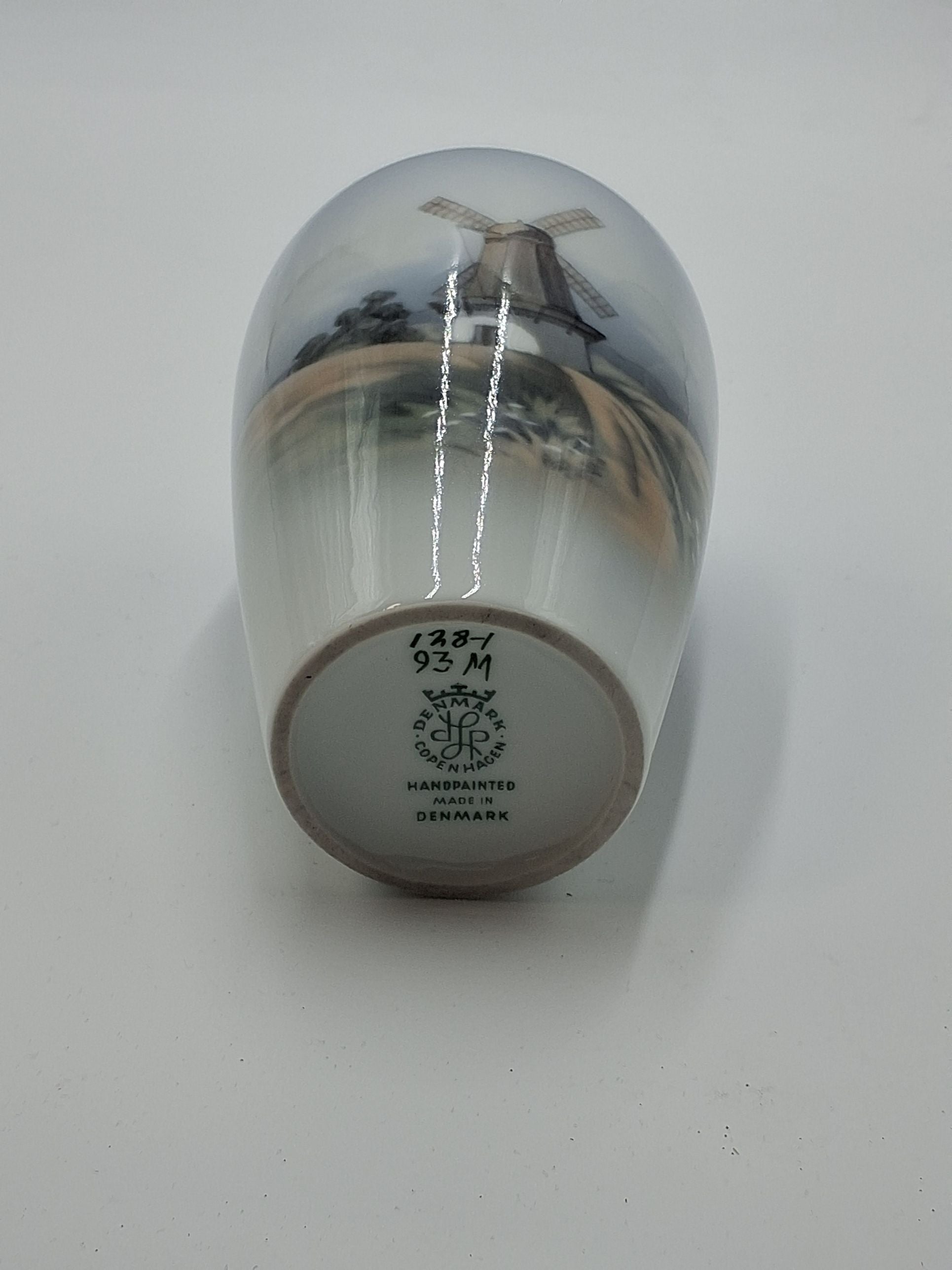 Lyngby vase med mølle
