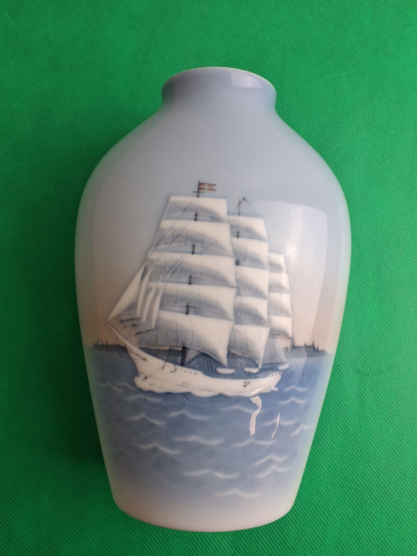 B&G Vase Skoleskibet