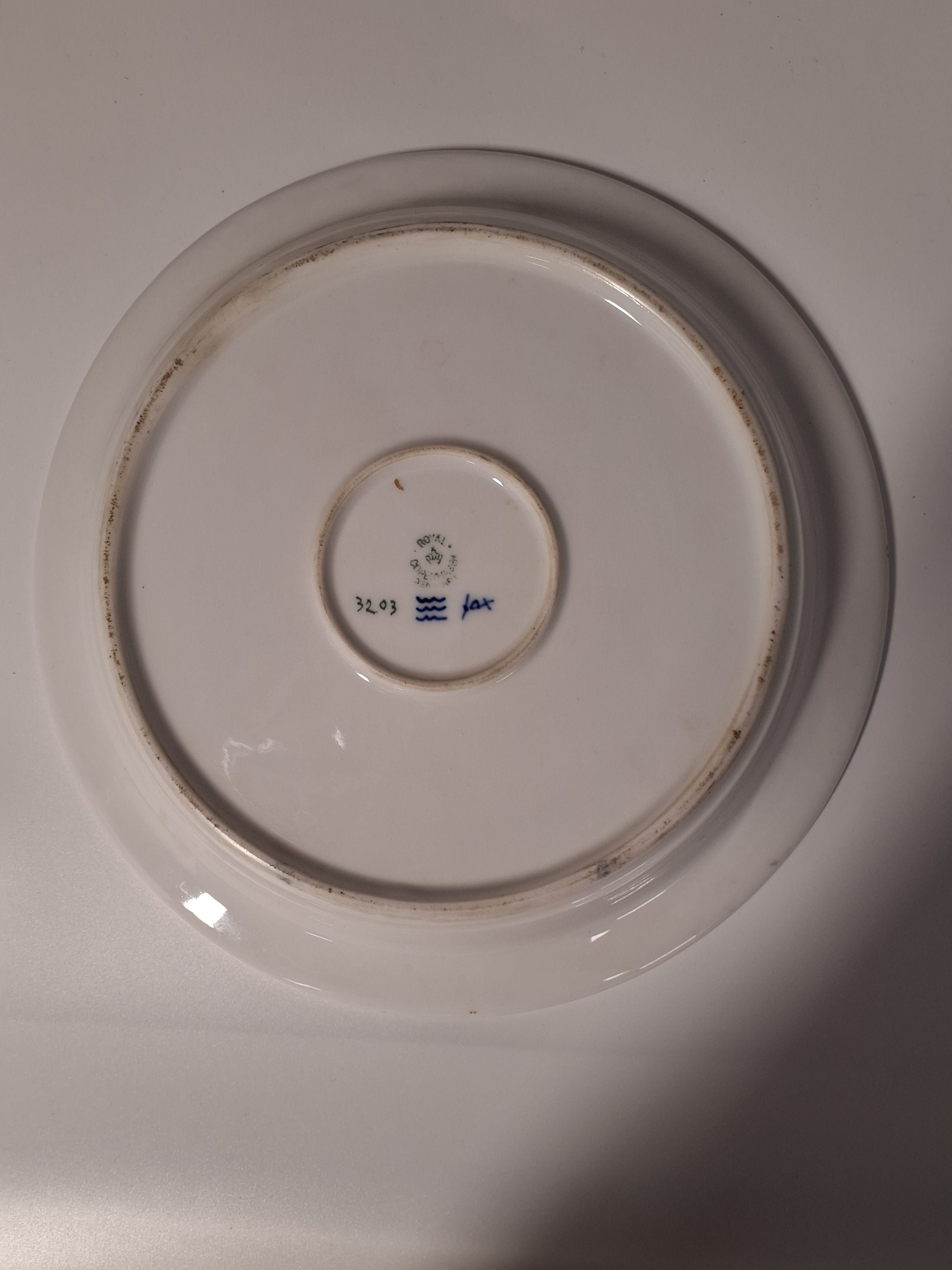 Royal Copenhagen 3203