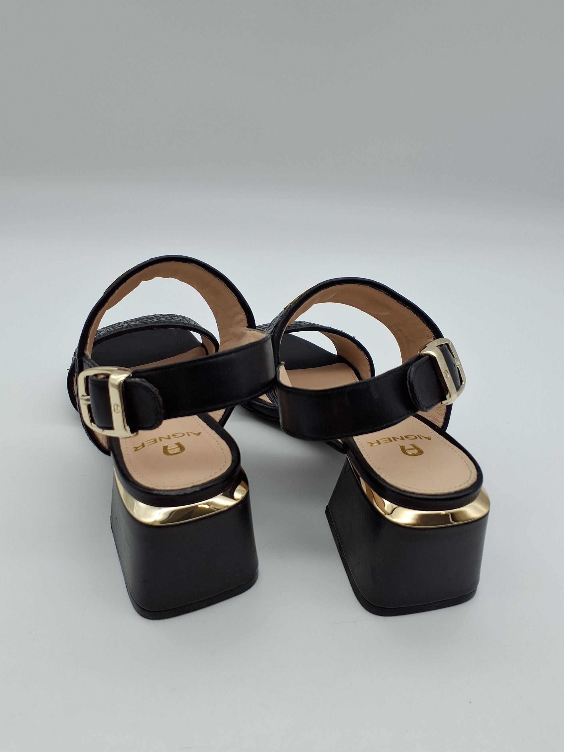 Aigner Sandaler