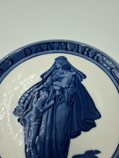Royal Copenhagen Konglig mindes platte Odd fellow