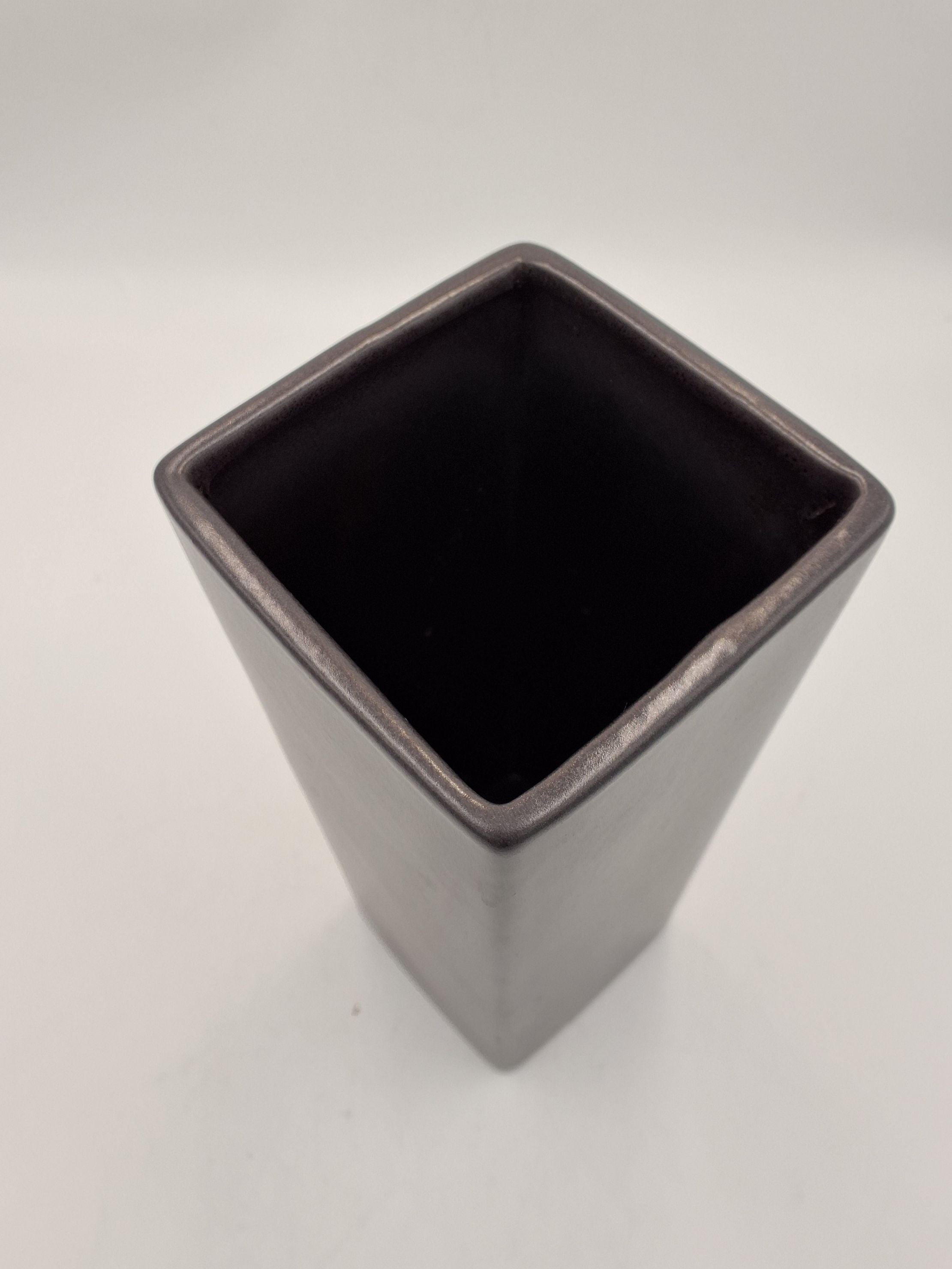 Firkantet vase