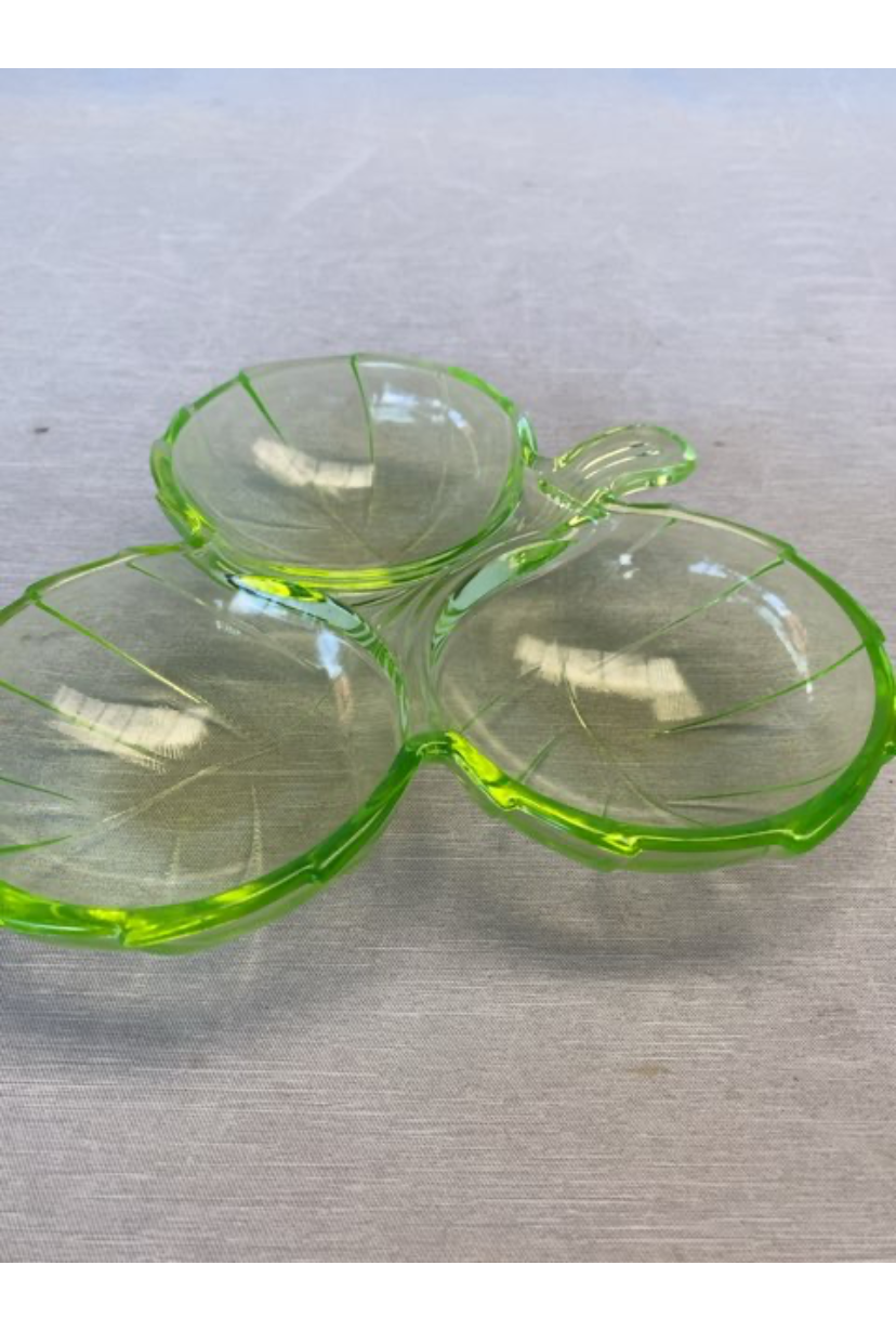 Uranium glas trekløver