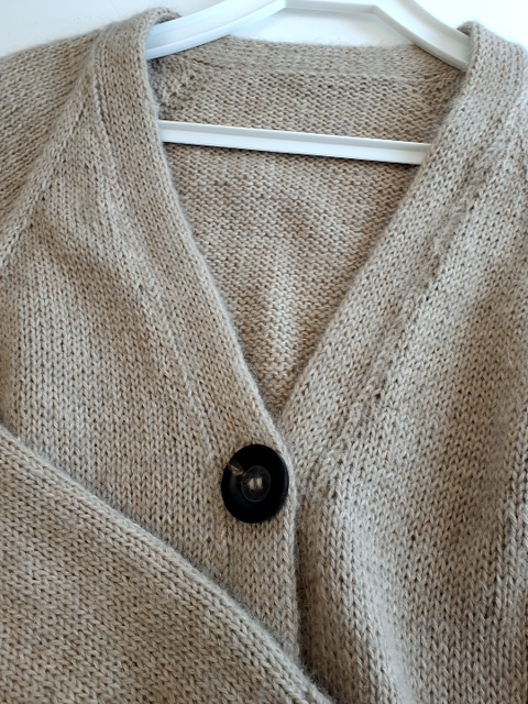 Hjemmestrikket Cardigan