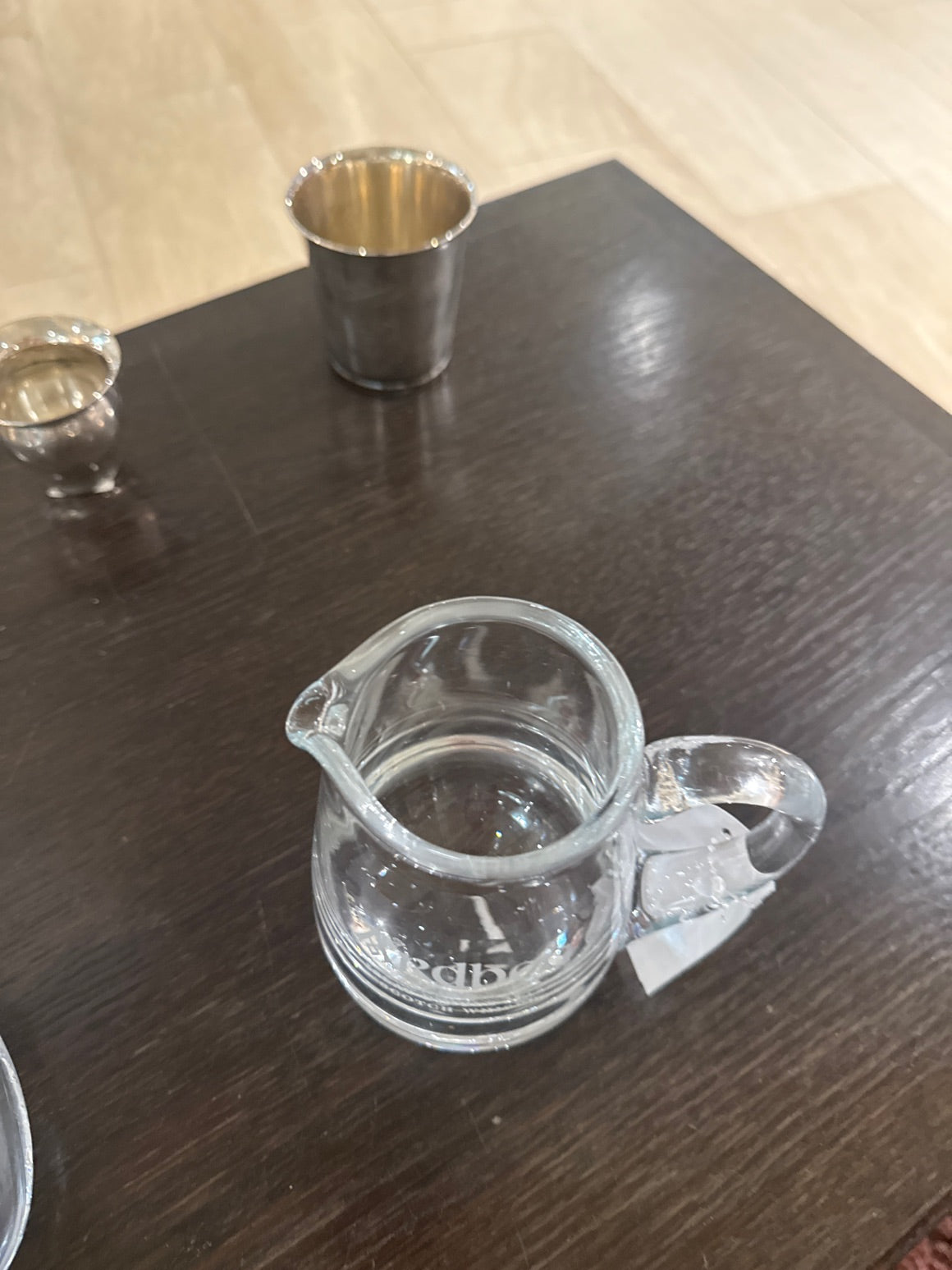 Flaskende til whisky