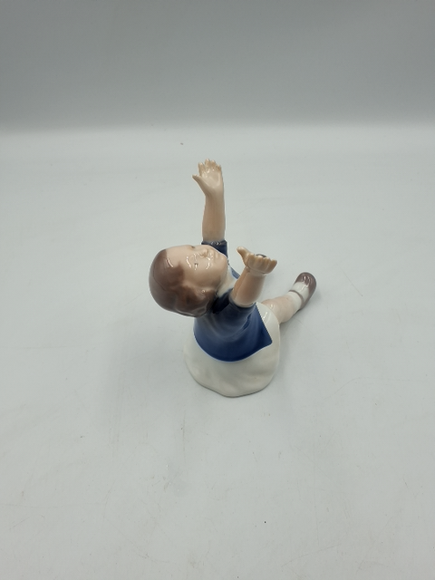 B & G Figur  Pige op til mor