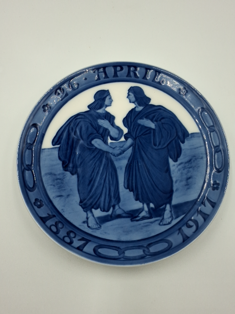Royal Copenhagen Konglig mindes platte Odd fellow