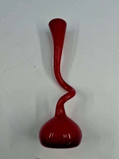 Swing vase