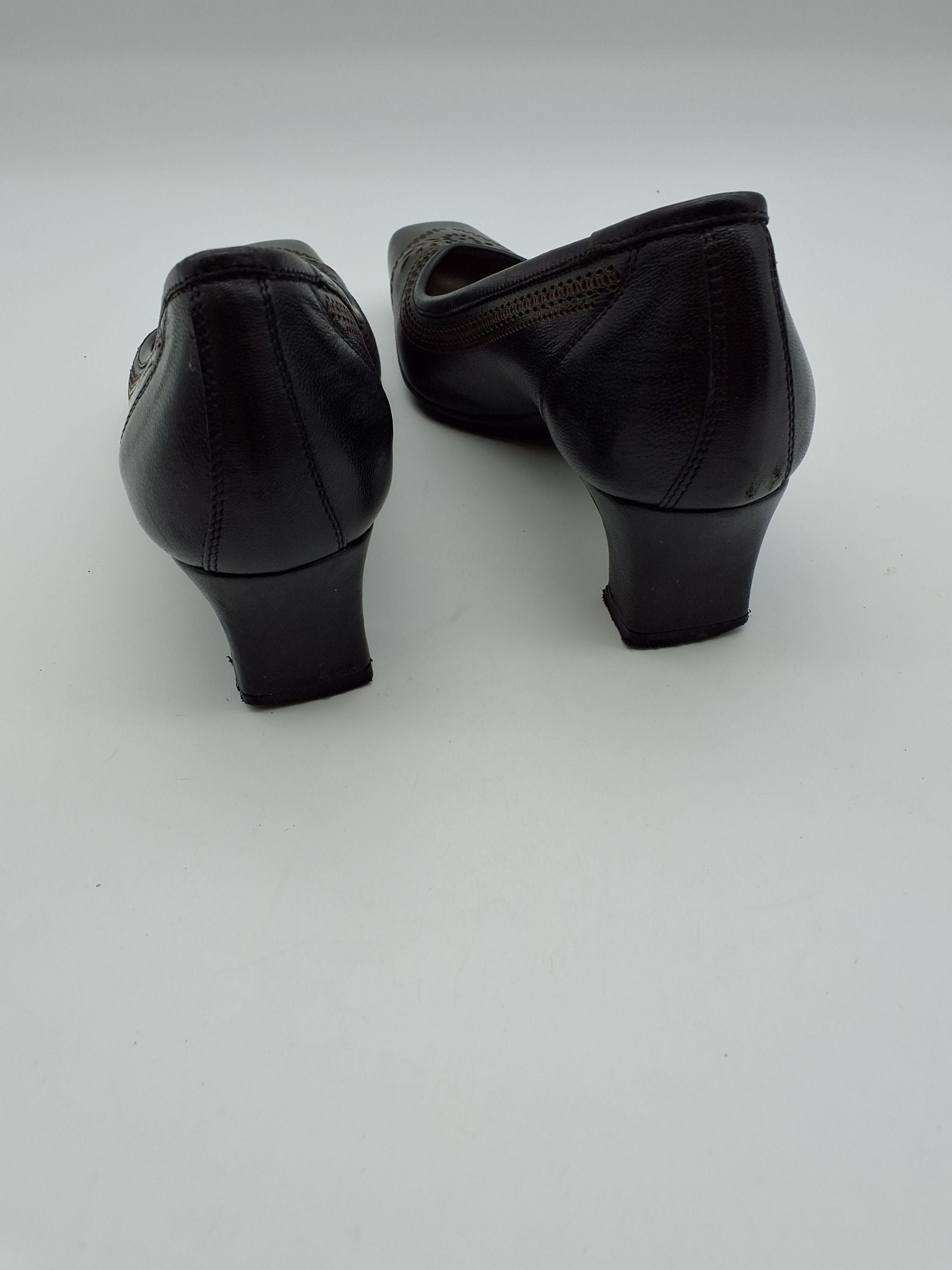 Dirndl + bua Pumps