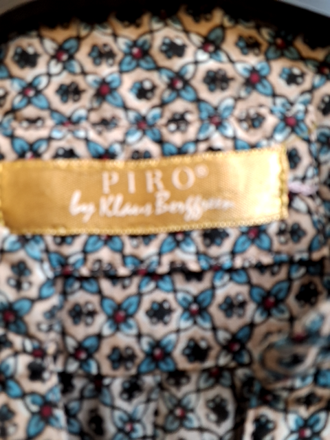 PIRO Skjorter og pyntebluser