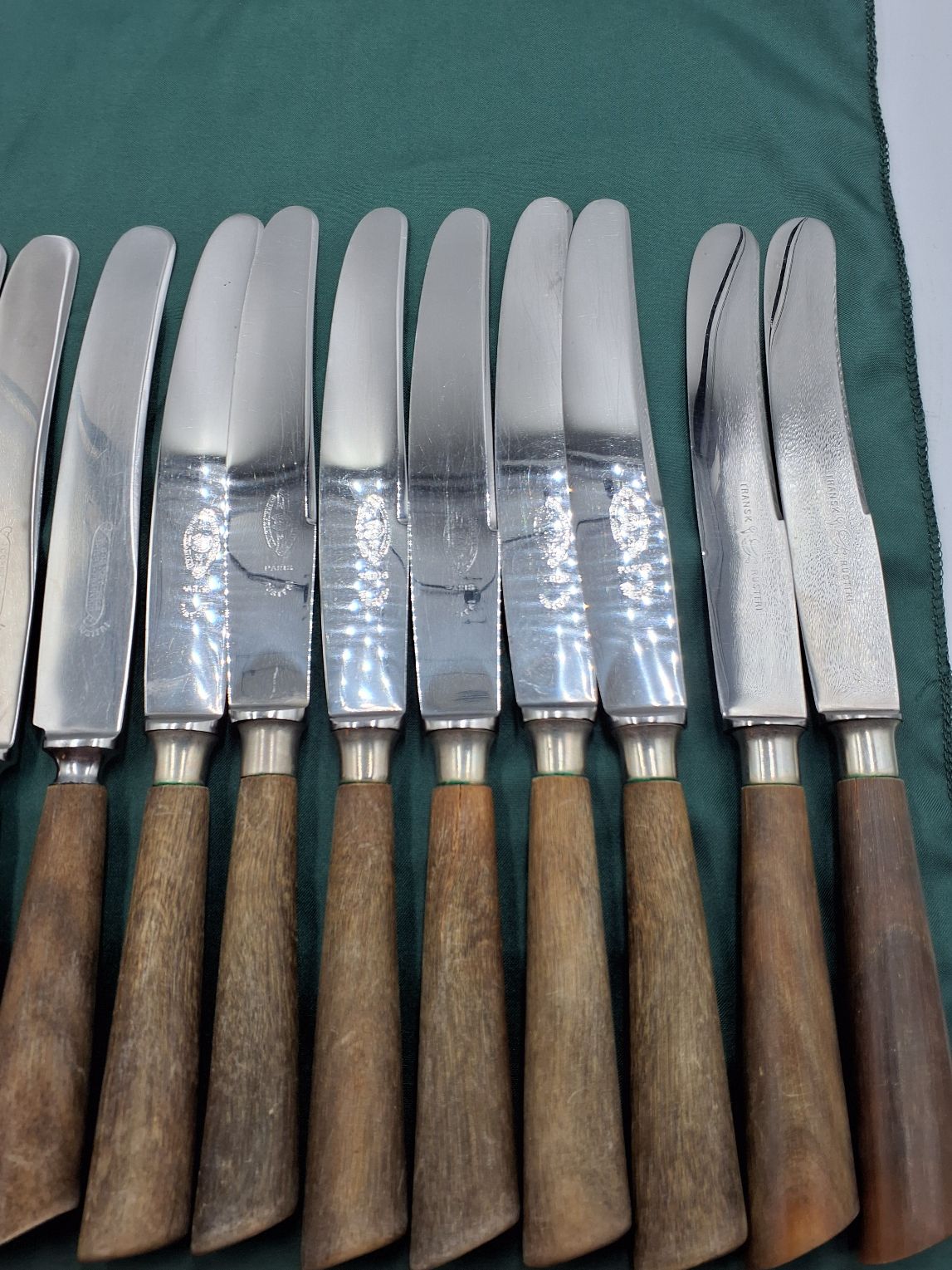 Franske bordknive med benskaft