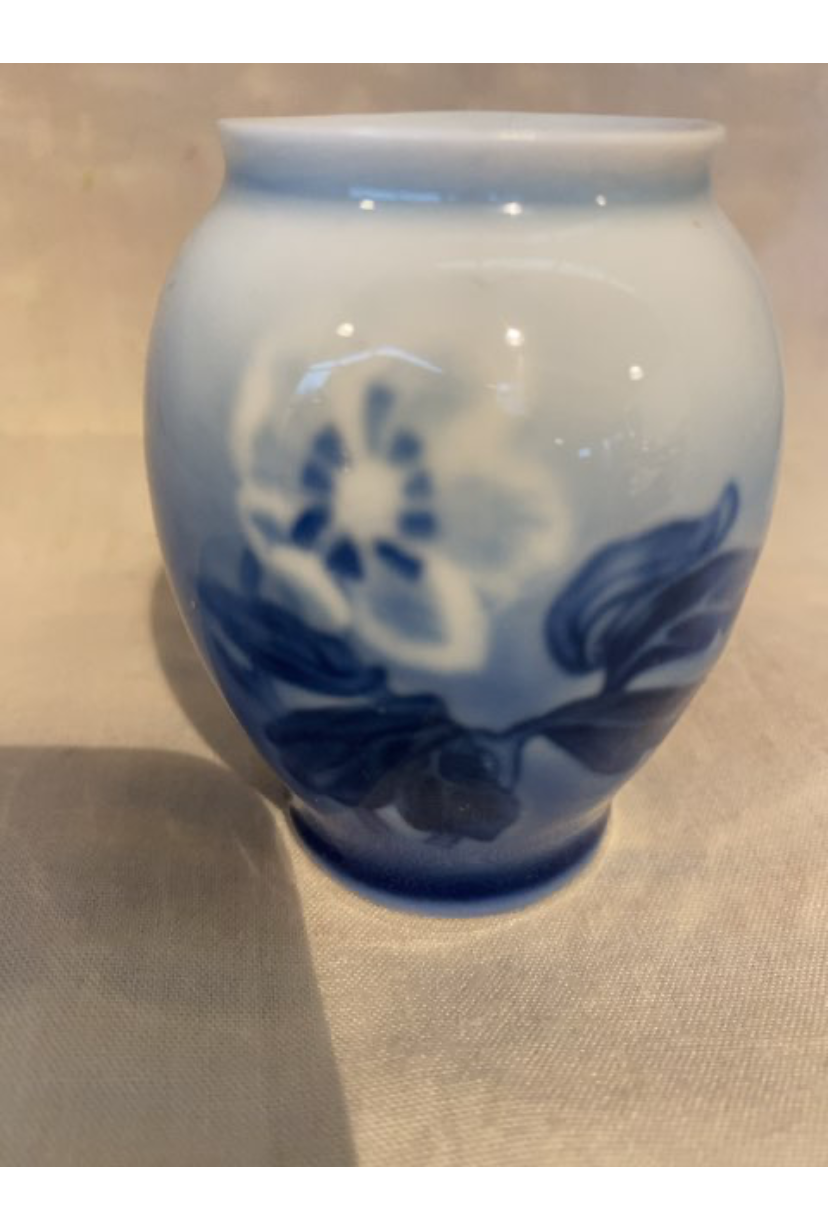 B&G vase