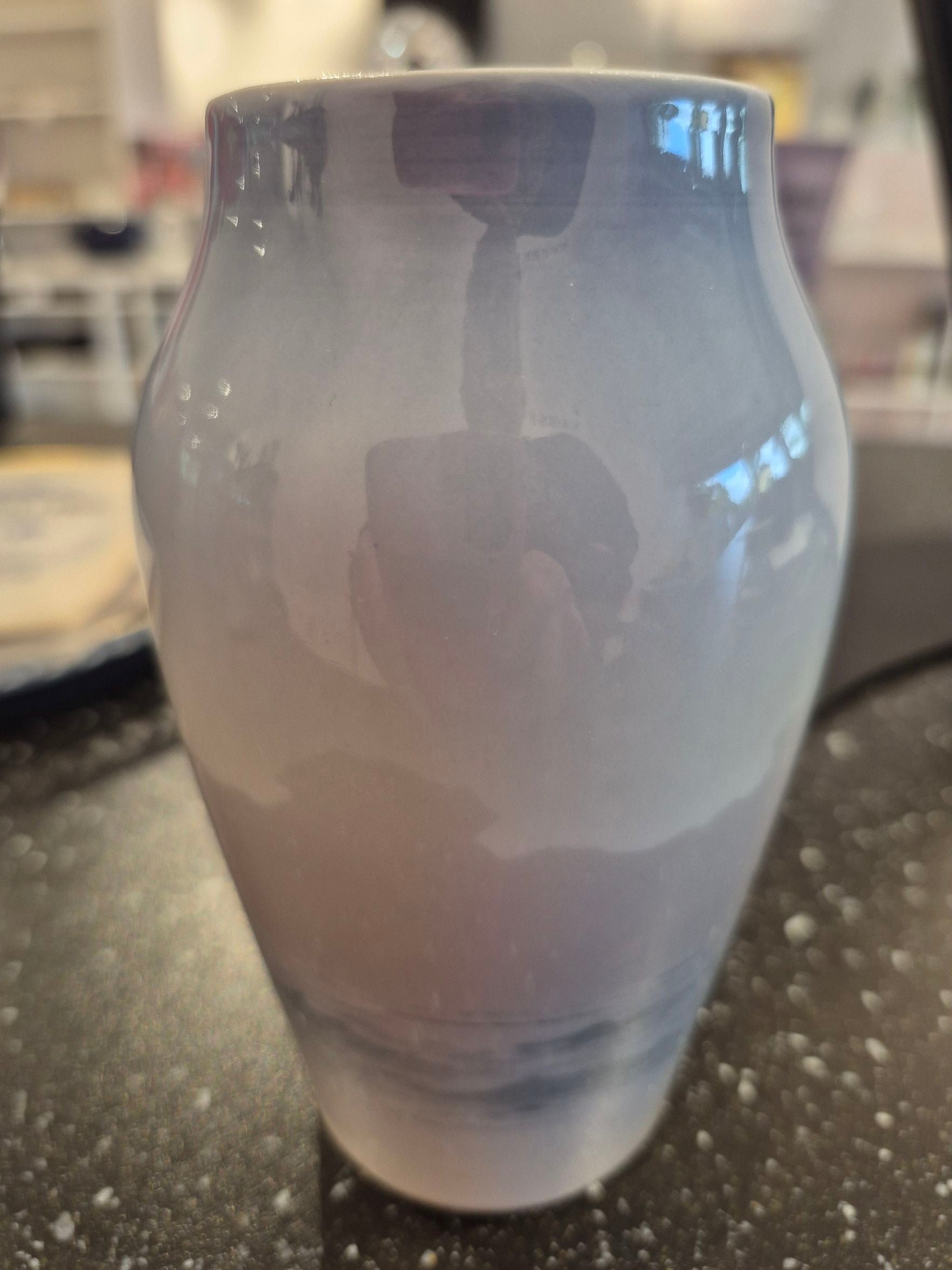 RC* Vase 1087