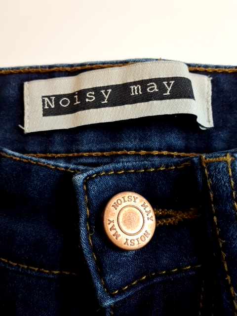 Noisy May bukser (R581)