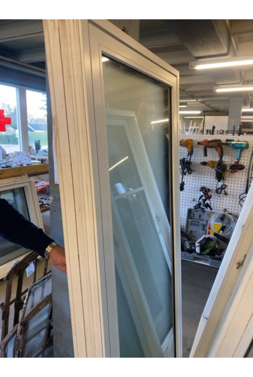 Outline vindue med matteret 3 lags glas termo