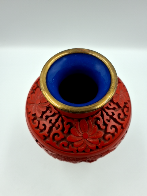 Kinesiske lak vase
