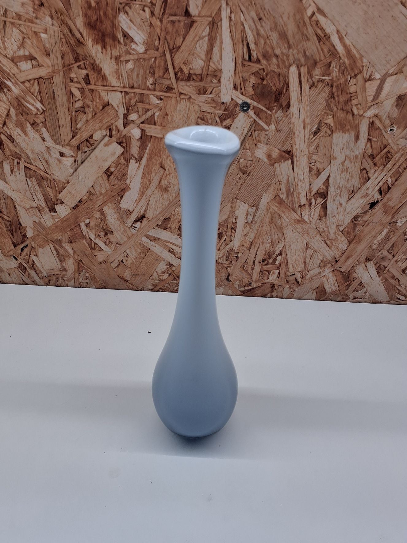0paline vase