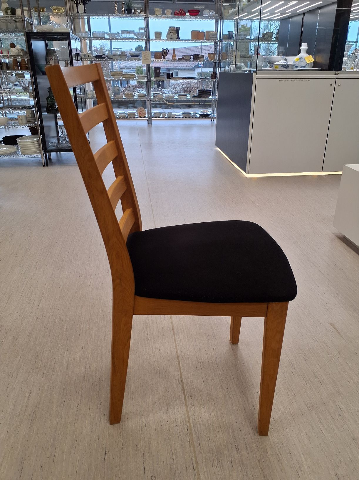 Spisebordsstol m sort polstring