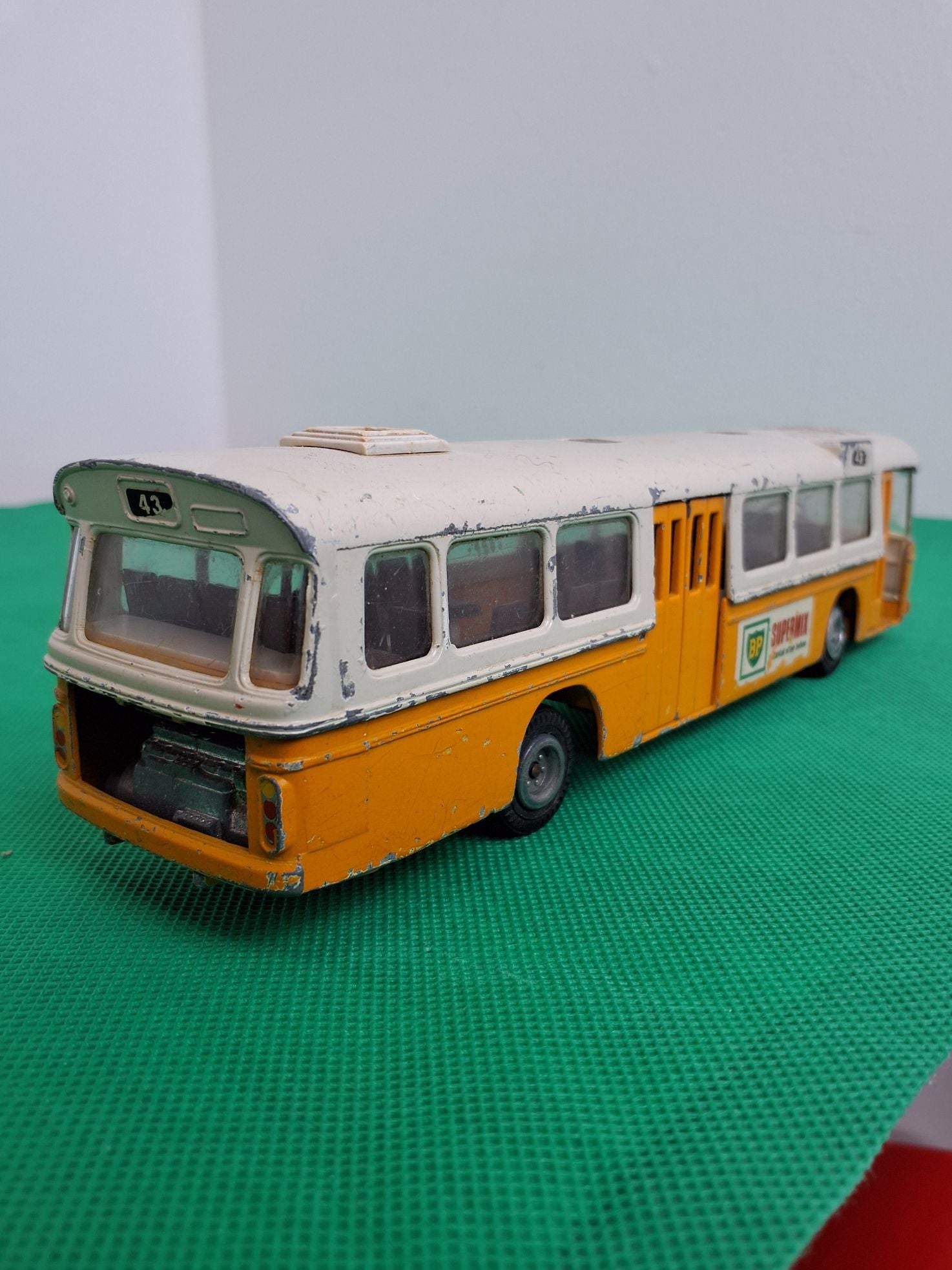 Tekno 851 Scania CR-76 Jolly