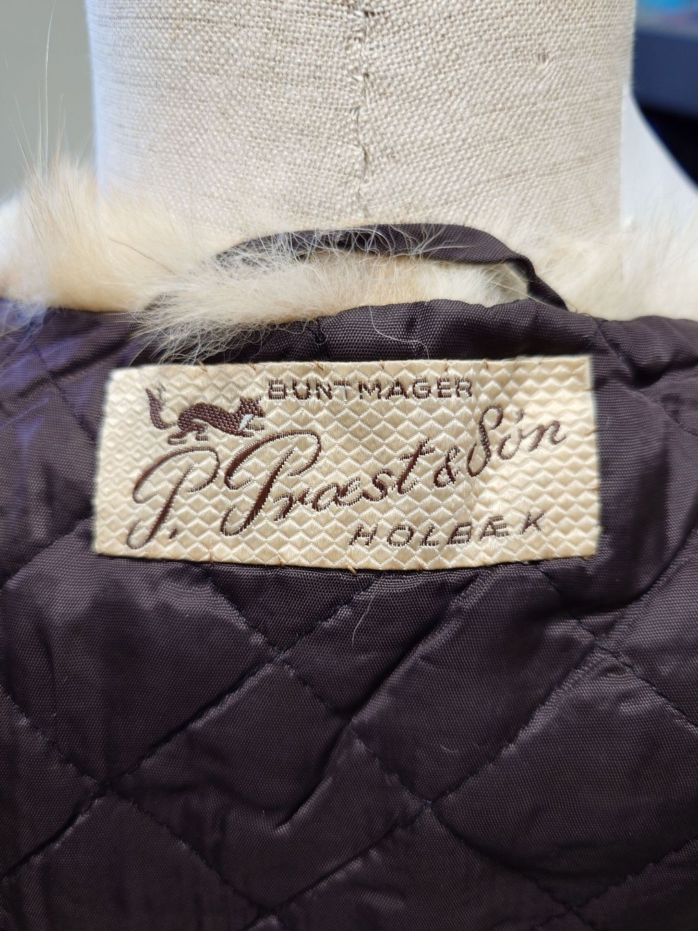 Vest ræveskind