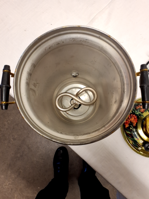 Samovar ny pris 75 kr.