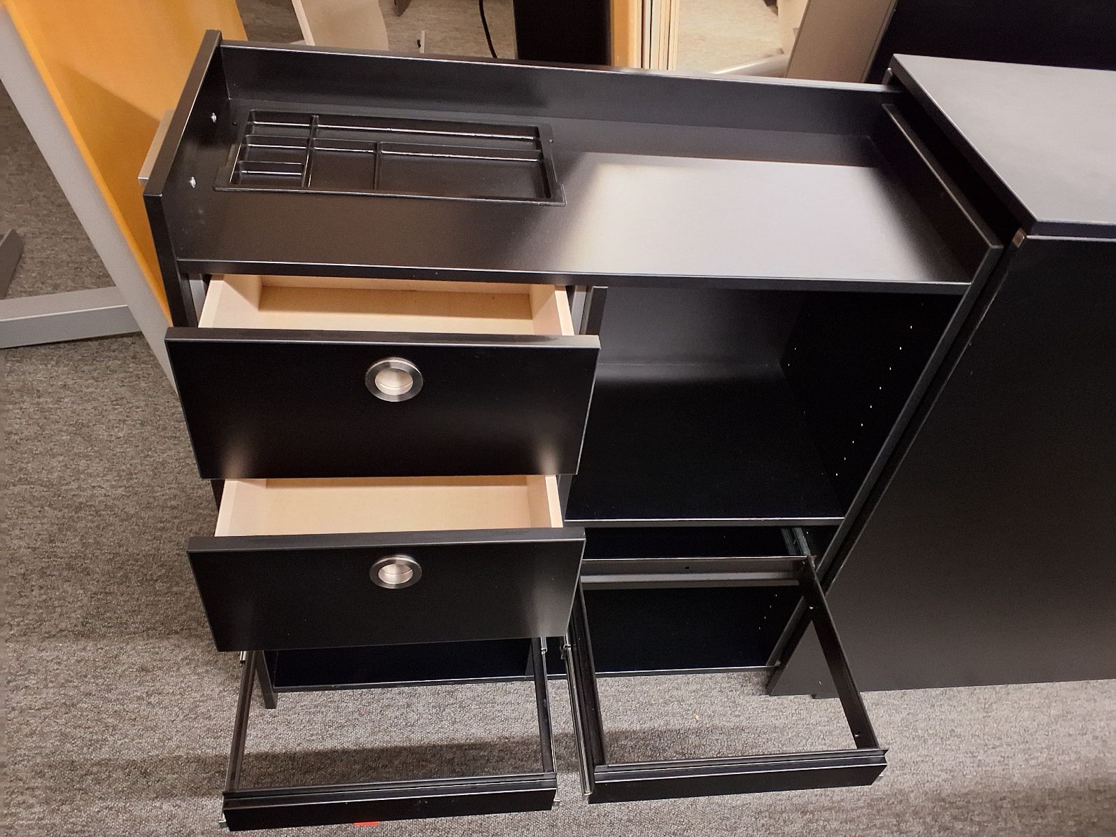 Skab/udtræksskab VV - 3074