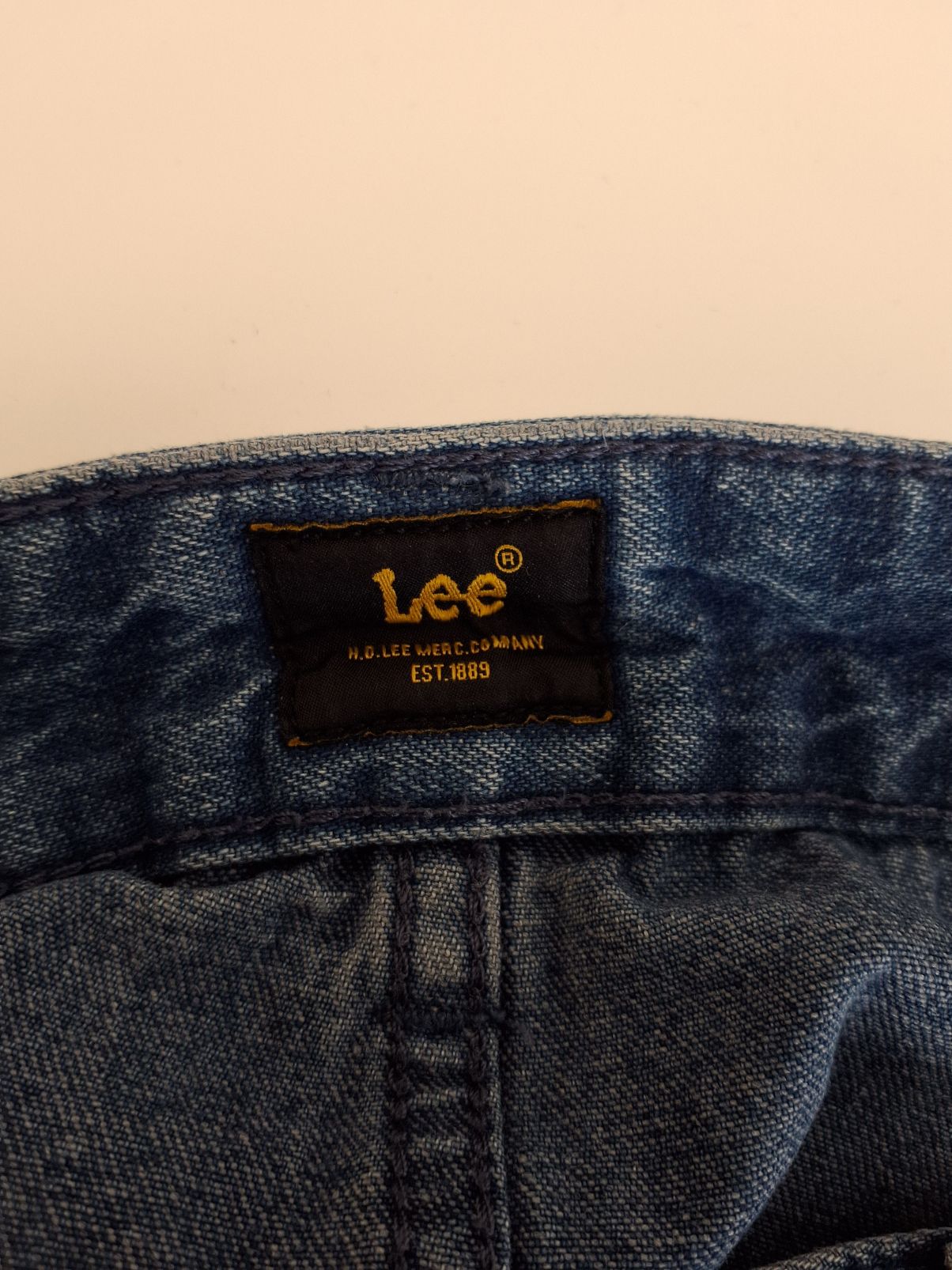 Lee Nederdel